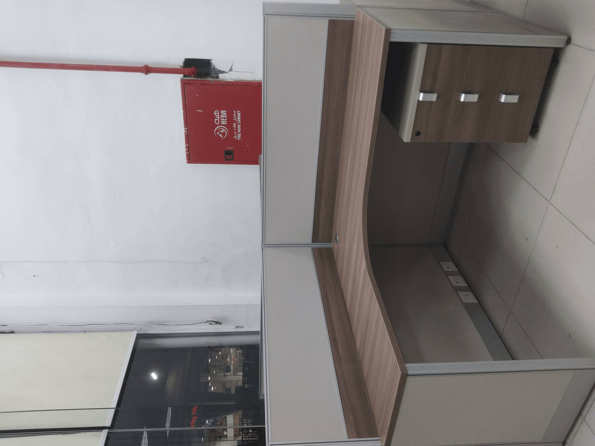 أثاث ومكيفات وسكراب